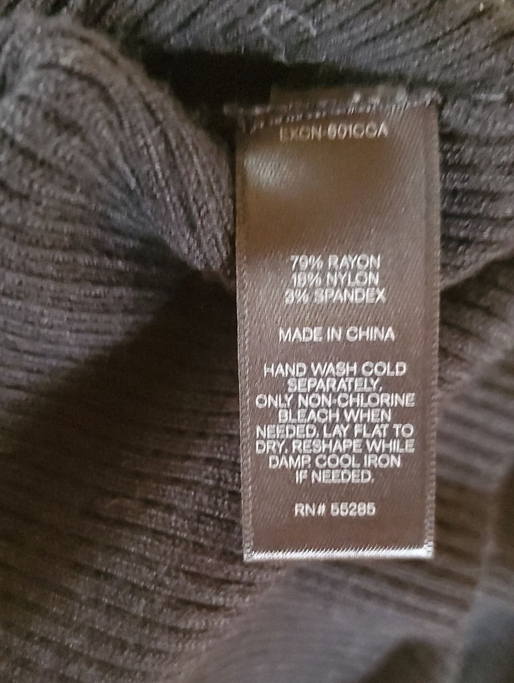 EXPRESS Women's Soft Black Turtleneck Sweater. Like New. - Picture 5 of 10